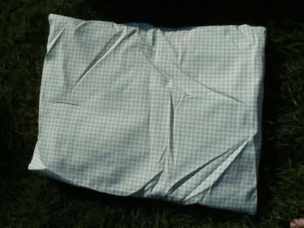 Photo of free Foldable fabric pet igloo/bed/shelter/house H17" W20" D30" (Kempsey WR5) #4