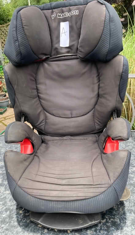 Photo of free car seat x 2 (Stainton CA11) #1