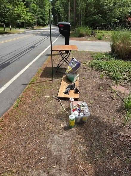 Photo of free curb alert (401 longley rd groton MA) #3