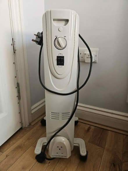 Photo of free Oil heater (Wood Green N22) #2