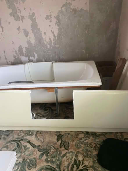 Photo of free Bath (Heversham LA7) #3