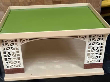 Photo of free Sylvanian families car port (Twickenham Green) #1