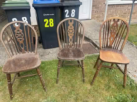 Photo of free Vintage pub table and chairs (Combs Ford IP14) #4