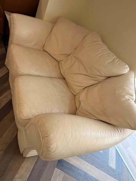 Photo of free Cream Leather 2-Seater Sofa (Collection Only) (Eltham SE9) #4