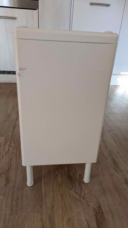 Photo of free Metal standalone bathroom cabinet (City of Ely CP (E Cambs) CB7) #4