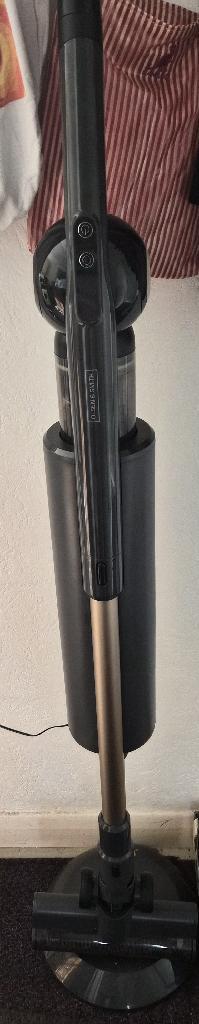 Photo of free Cordless hoover (Whetstone LE8) #3