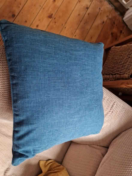 Photo of free Teal cushion (Sainsburys GL52) #1