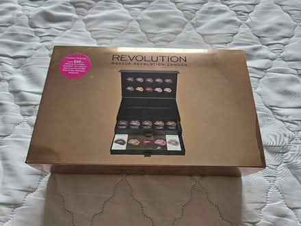 Photo of free Revolution Makeup Lip Kit (Harefield UB9) #1