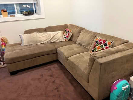 Photo of free Sectional sofa (Near mill lake) #2