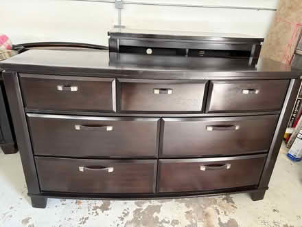 Photo of free 5 pc. Bedroom suite (Chatsworth) #1