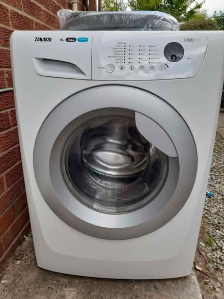 Photo of free Zanussi Lindo 300 Washing Machine (Southport PR9) #1