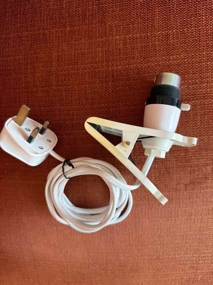 Photo of free Clip on lamp holder (Welling DA16) #1