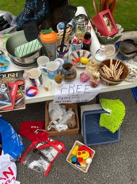Photo of free Over flowing table free stuff (ITP-Buckhead Margaret Mitchell) #3