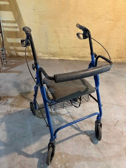 Photo of free assistance walker (Cresco/Paradise Valley) #1