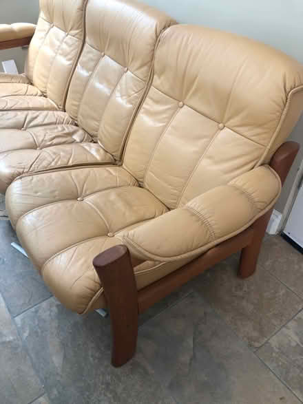 Photo of free Soft Leather Sofa (Three Bridges RH10) #3