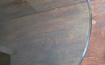 Photo of free Round oak pedestal table (Riverdale Av Greenwich CT) #3