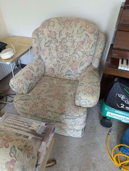 Photo of free Suite (Elland HX5) #3