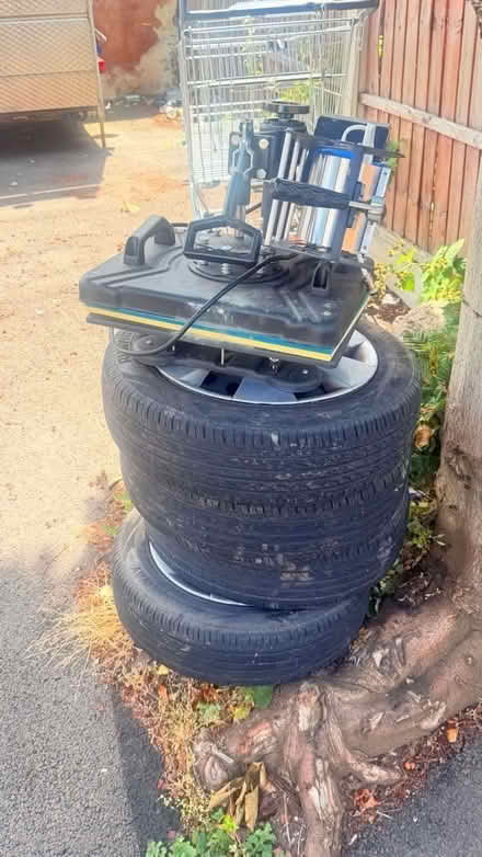 Photo of free HONDA CIVIC rims and tires (B23 5PS) #3
