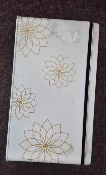Photo of free Yankee candle tea light tin (Whetstone LE8) #2