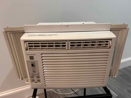 Photo of free Air conditioning unit (Coolidge Corner, Brookline) #1
