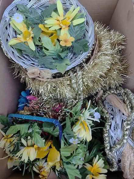 Photo of free Baskets and decorations (Terry Fox/ Eglinton) #1