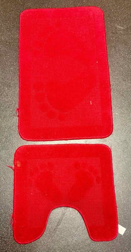 Photo of free Bathroom mat (Canada Water) #1
