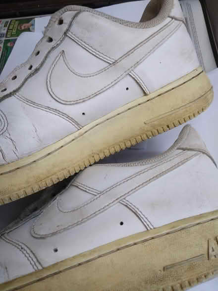Photo of free Nike Trainers White Without Laces (South Wimbledon SW19) #4