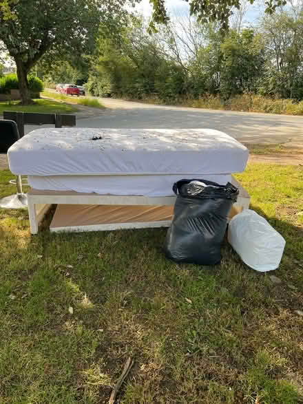 Photo of free Single Trundle Bed (HD6) #1