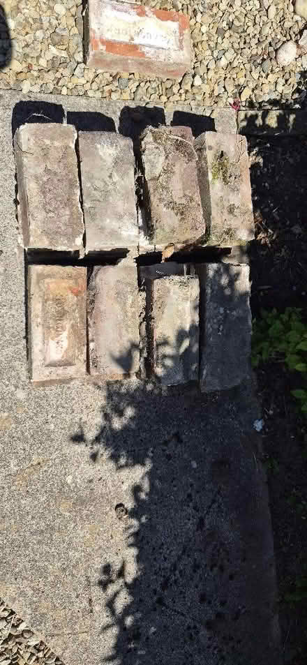 Photo of free 35 x Red Bricks (Morecambe LA4) #3