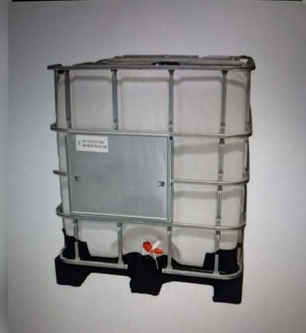 Photo of free Large Clean Water Storage Containers / IBC Tanks (Stivichall CV3) #1