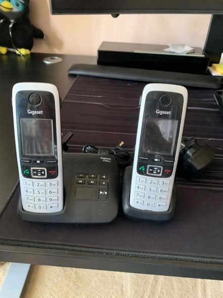 Photo of free 2x telephone +answer phone (Buntingford SG9) #1