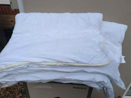 Photo of free Cot size large heavy duvet (CB1) #1