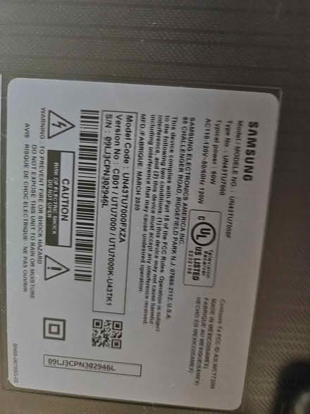 Photo of free Samsung UN43TU7000FXZA 43" TV (Brisbane, Ca) #4