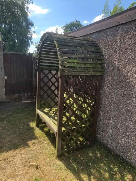 Photo of free Garden arbour seat (Kidderminster DY10) #3