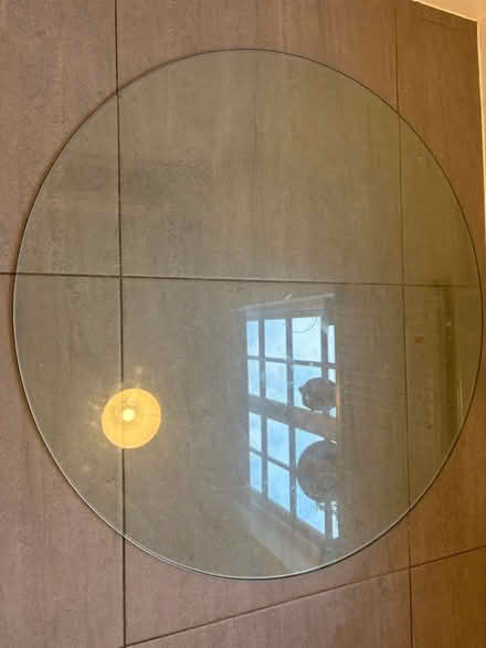 Photo of free Glass table top - round 100cm (N2) #1