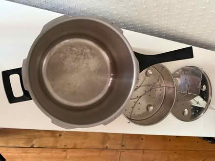 Photo of free Prestige pressure cooker (Salford M30) #3