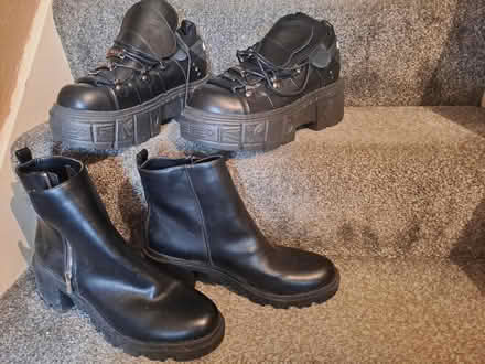 Photo of free Size 9 womens shoes (Fairfield Buxton SK17 7) #1