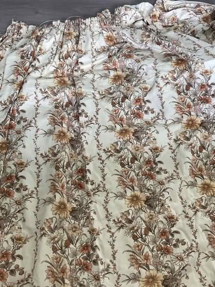 Photo of free Curtains/ fabric 1970/1980s (Howhlill Quarries HG2) #1