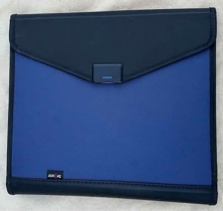 Photo of free A4 Folder (Parkstone BH14) #1