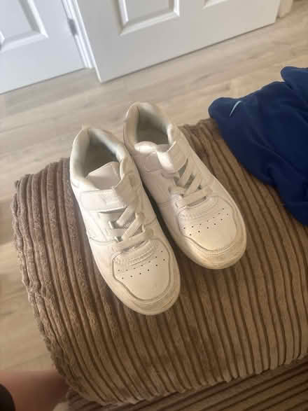 Photo of free white trainers size 13 (Brierlow Bar SK17) #1
