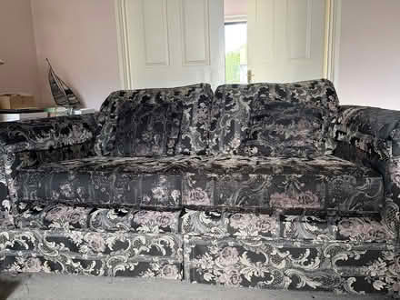 Photo of free 3 piece Suite (D14W8C4) #2
