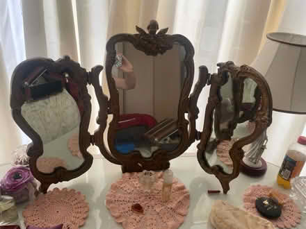 Photo of free folding mirror (Olive Mount L15) #1