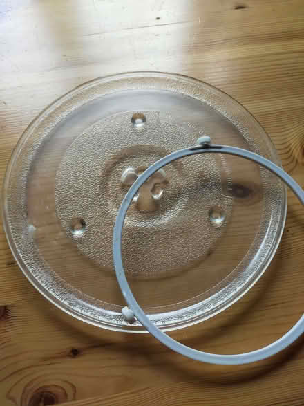 Photo of free Microwave plate (Little Wenlock TF6) #1