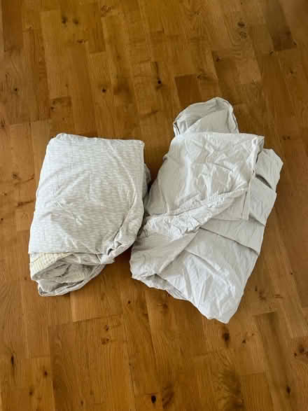 Photo of free Super King duvet cover & sheet (Borough, SE1) #1