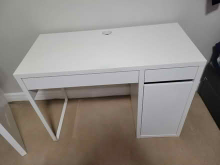 Photo of free MICKE children's desk (Wolverton MK13) #2