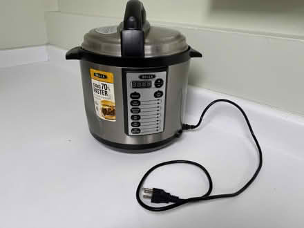 Photo of free Bella 6-Quart Pressure Cooker (1075 Valencia Avenue) #1