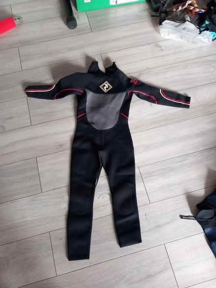 Photo of free Child wetsuit 5-7ish (Caton) #1