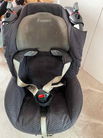 Photo of free Maxi Cosi Car Seat (Southfields SW19) #3
