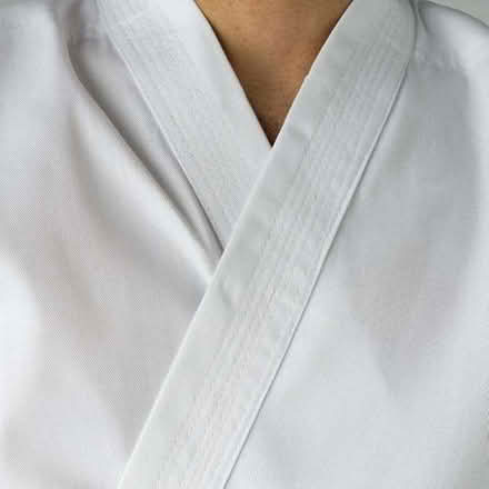 Photo of free white karate suit - excellent condition though bobbled (Hoddesdon EN11) #1