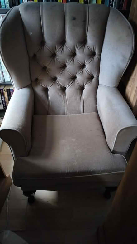 Photo of free chair (Middleton de4) #1